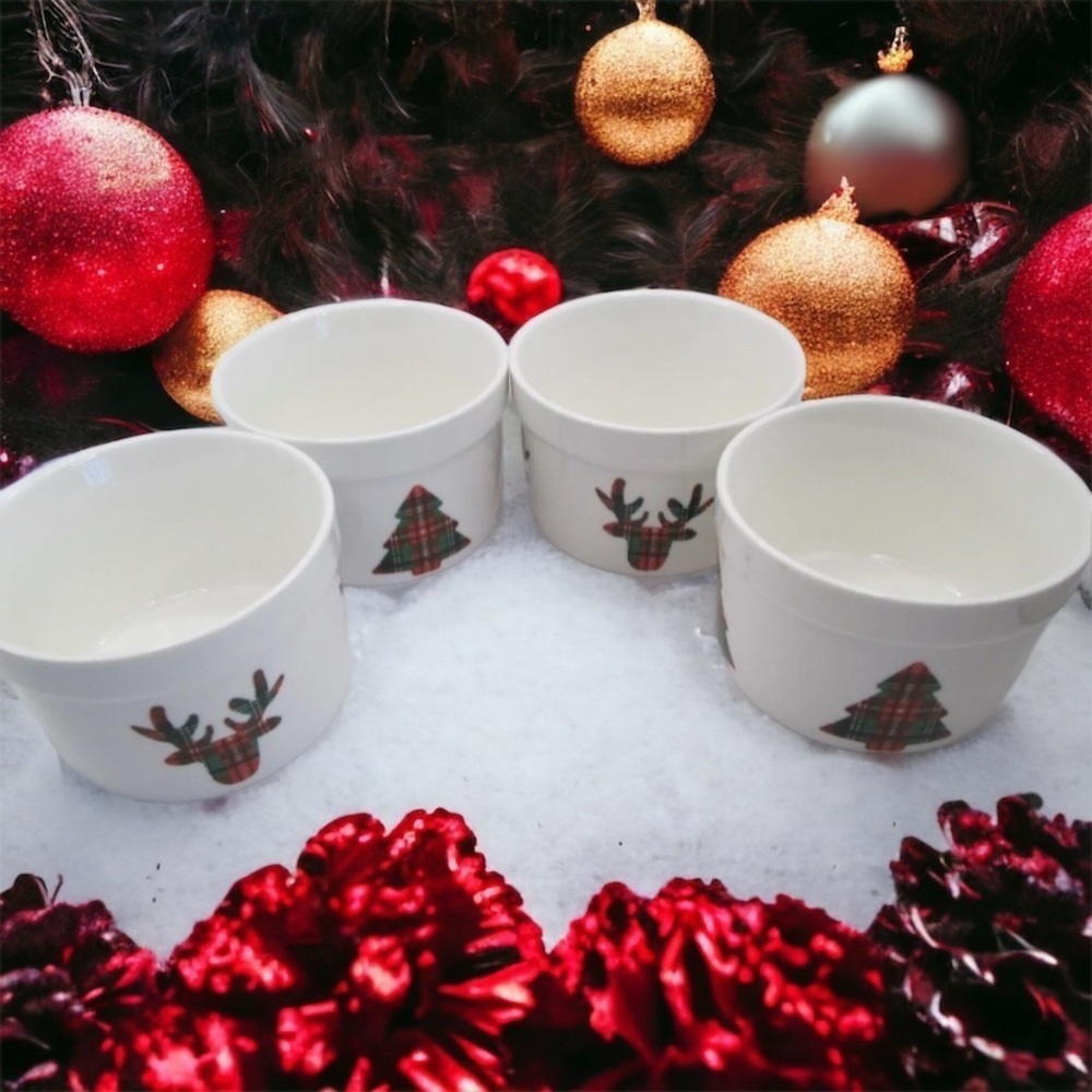 Celebrate Christmas Set of 4 Holiday Plaid Porcelain Ramekin Dishes​​​​​​​​​